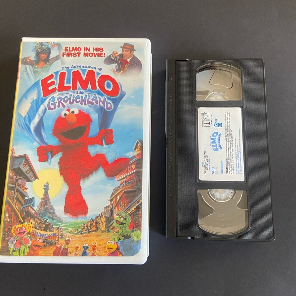 Source Unknown Elmo in Grouchland VHS Tape